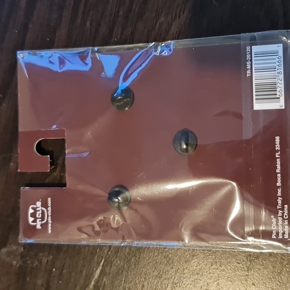 GAME CULTURE 3 Pack Pins PIN CLUB Brand New - Picture 3 of 4